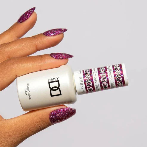 DND Gel Polish #922 - Berrylicious