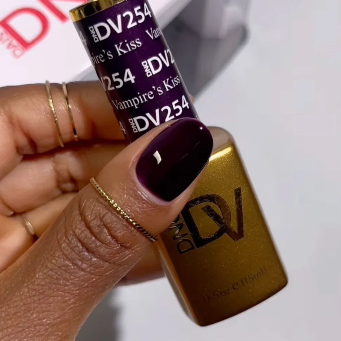 DIVA Gel Polish #254 - Vampire’s Kiss