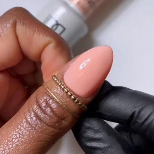 DND Gel Polish #886 - Pray For Peach