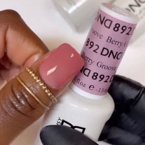 DND Gel Polish #892 - Berry Groove