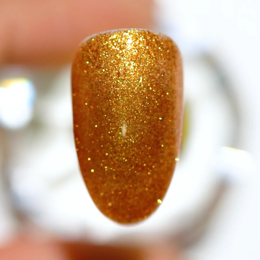 DND Gel Polish #584 - 24 Karat