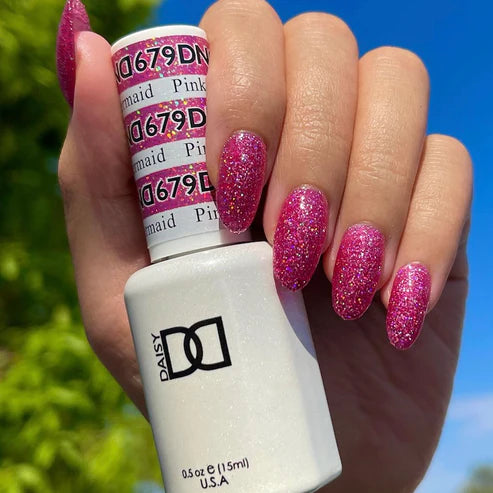 DND Gel Polish #679 - Pink Mermaid