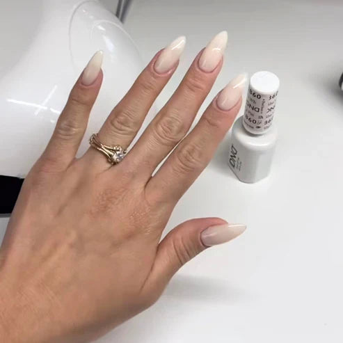 DND Gel Polish #860 - She’s White? She’s Pink?