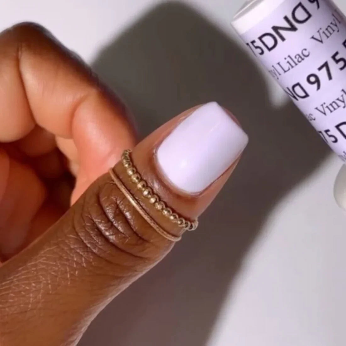 DND Gel Polish #975 - Vinyl Lilac