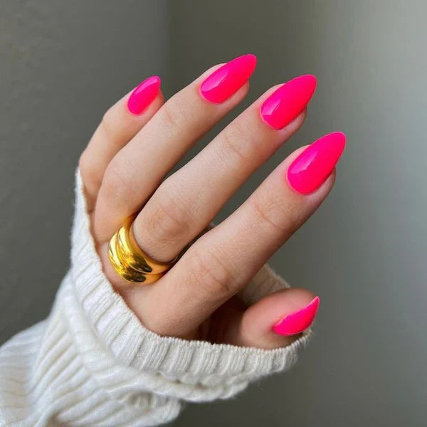 DIVA Gel Polish #230 - Strawberry Martini
