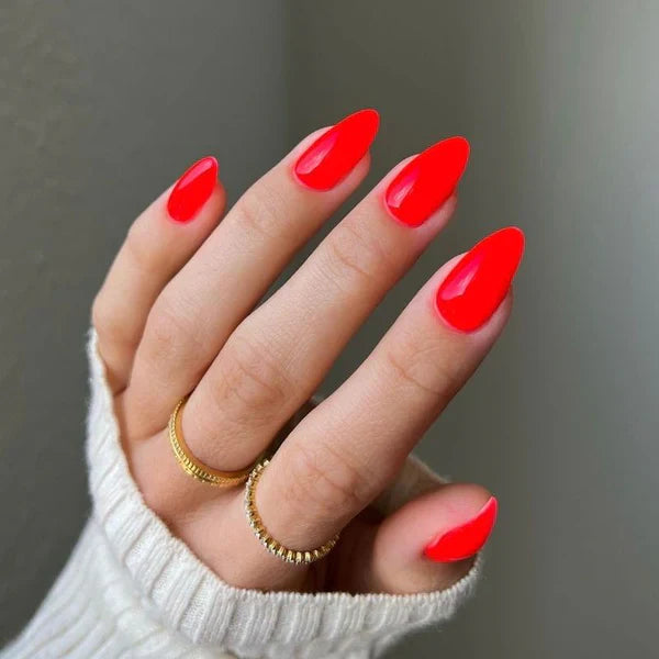 DIVA Gel Polish #236 - Heart Eyes 4 U