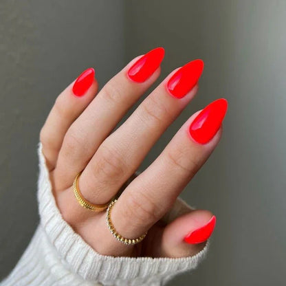DIVA Gel Polish #236 - Heart Eyes 4 U