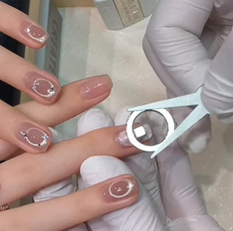 Scissor Cat Eye Nail Magnet